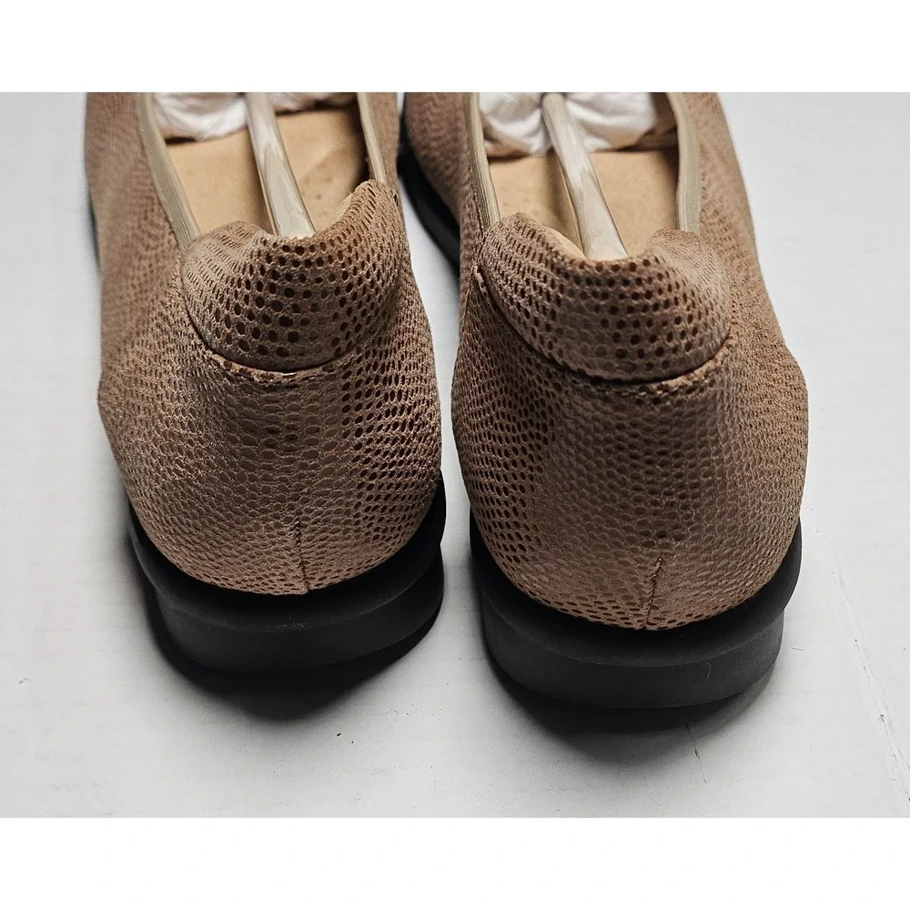 Vaneli Sport Donia Taupe E Printed Leather Ballet Wedge Pumps Women's 7Wide NEW‎